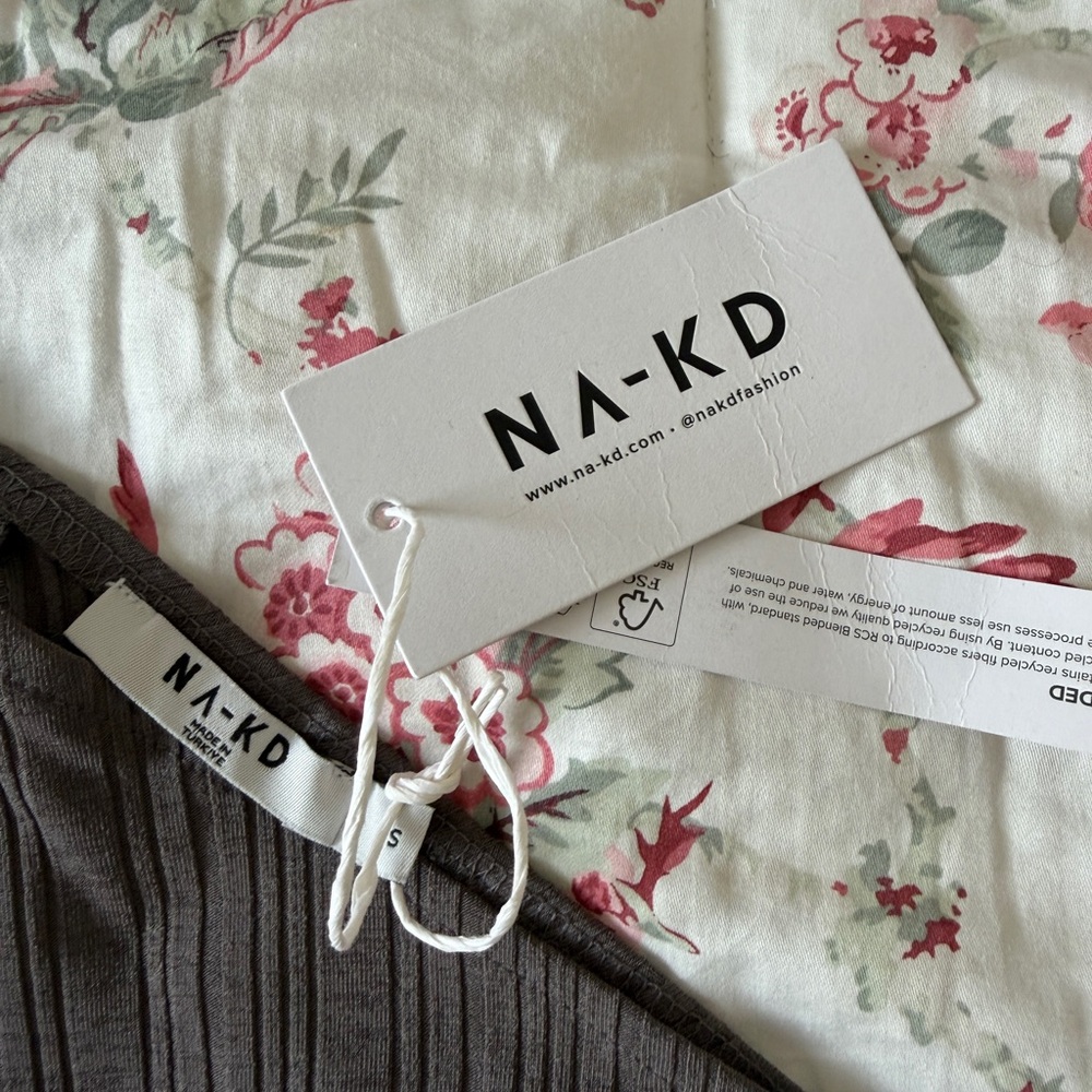 NAKD Ribbed One-Shoulder Top - Picture 2 of 2